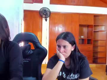 Stream thumbnail emily_and_soffy