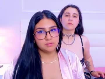 Stream thumbnail emma_and_tara