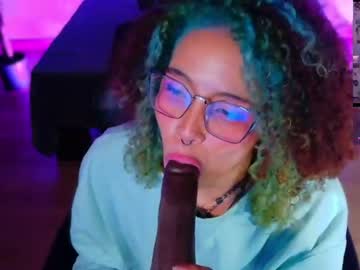 Stream thumbnail emma_nakamura