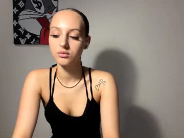 Stream thumbnail emmaciullo