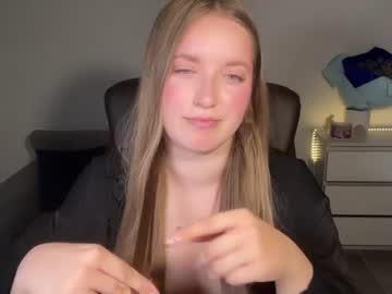 Stream thumbnail evajuly