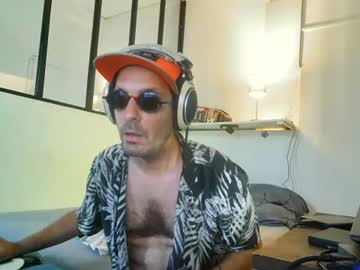 Stream thumbnail feetamiiin