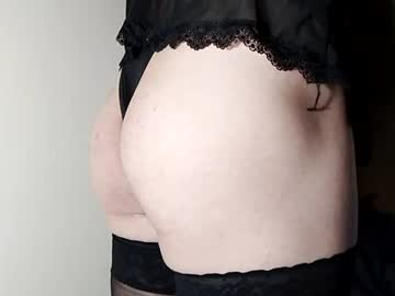 Stream thumbnail femlind