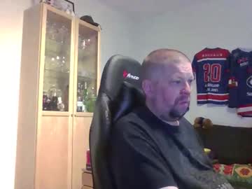 Stream thumbnail fluffy_espen