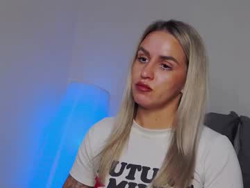 Stream thumbnail foxy_kimmi