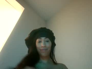 Stream thumbnail gabbiicakez