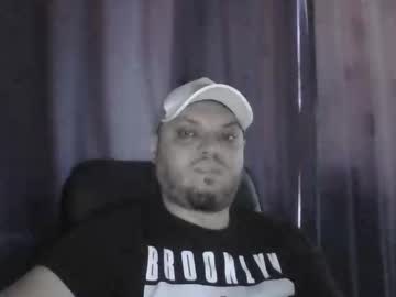 Stream thumbnail glusgan