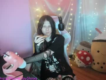 Stream thumbnail goonerfemboy_joy