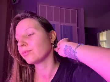 Stream thumbnail gracielachroman