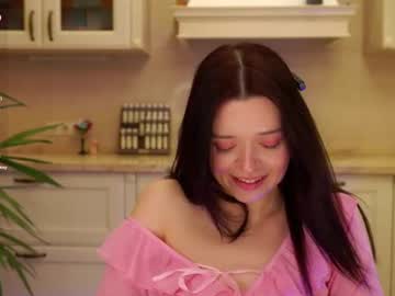 Stream thumbnail gwencreighton