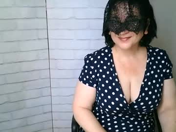 Stream thumbnail helen_xi