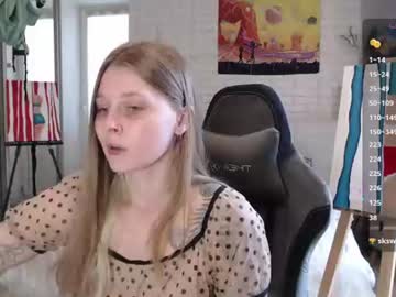 Stream thumbnail helenundersin