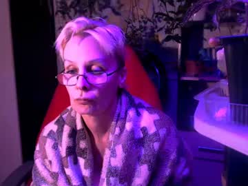 Stream thumbnail helgahimmele