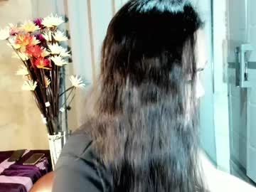 Stream thumbnail hilarymolly
