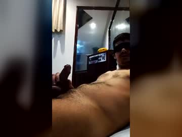 Stream thumbnail holdrax