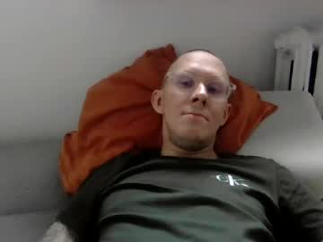 Stream thumbnail horny_pole