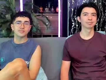 Stream thumbnail horny_twinks_guys