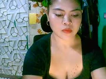 Stream thumbnail hugeboobsmomxx