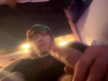 Stream thumbnail hunghuff