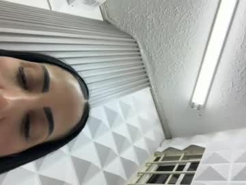 Stream thumbnail isabellasanto