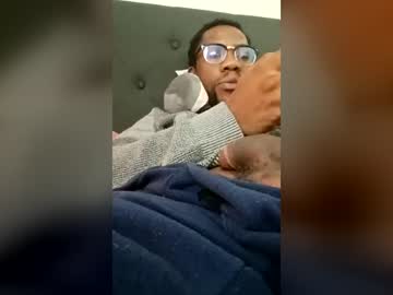 Stream thumbnail itscurvedbanana