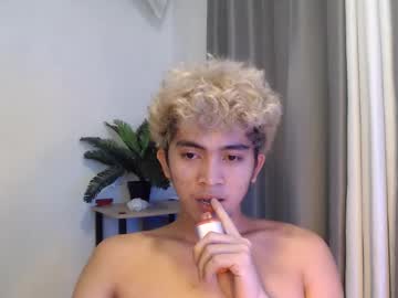Stream thumbnail jaysee_hugecox