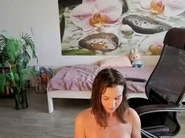 Stream thumbnail jennycutey