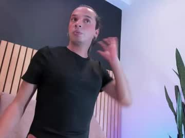 Stream thumbnail juanastardust
