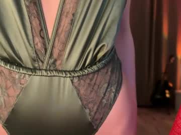 Stream thumbnail julia_rle