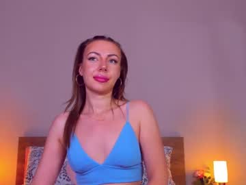 Stream thumbnail juliahaiee