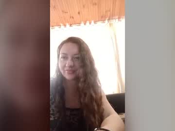 Stream thumbnail julieta140924