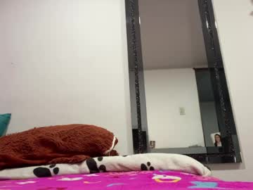 Stream thumbnail julieth104