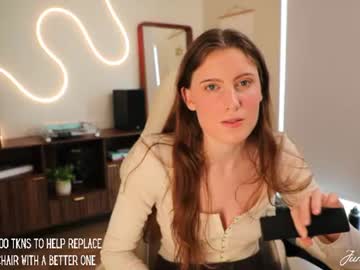 Stream thumbnail junejuniper