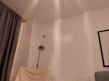 Stream thumbnail kaliidoll