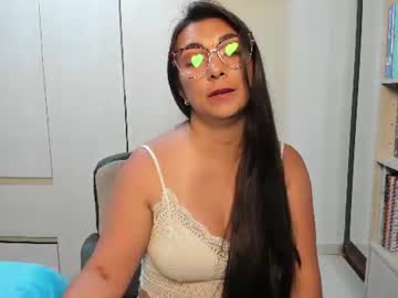 Stream thumbnail karla_hernandez