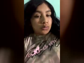 Stream thumbnail karolinecute