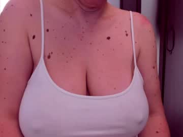 Stream thumbnail katynextdoor