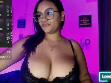 Stream thumbnail kiaravelvet_