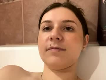 Stream thumbnail kiraa_kisss