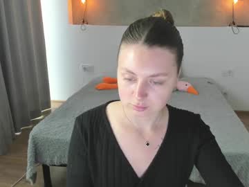Stream thumbnail kitkatvel