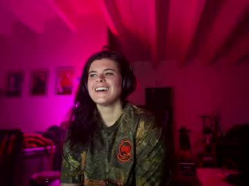 Stream thumbnail kitkitvv