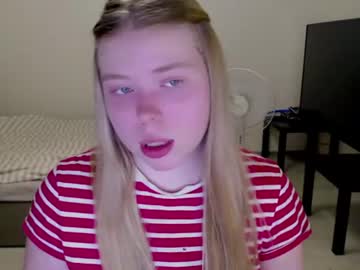 Stream thumbnail kitten_jenny01