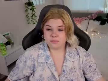 Stream thumbnail kristen_gibbs