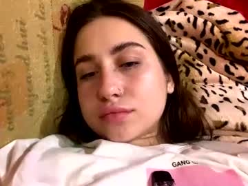 Stream thumbnail kristimohmed