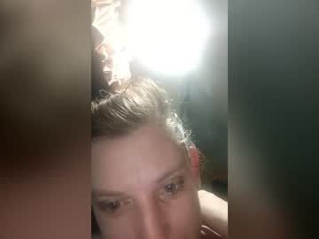 Stream thumbnail kye896016