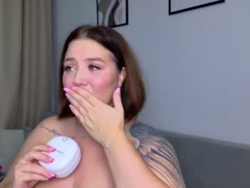 Stream thumbnail kylie_lips