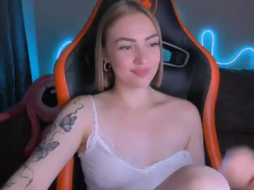 Stream thumbnail larakrein_lk
