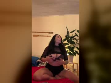 Stream thumbnail latinanyx
