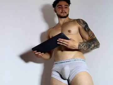 Stream thumbnail latinboyvip_