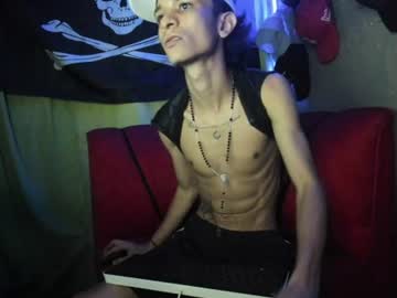 Stream thumbnail latinskinny_